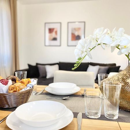 Central Apartment For 4 Guests Next To State Opera 스타라 자고라 외부 사진